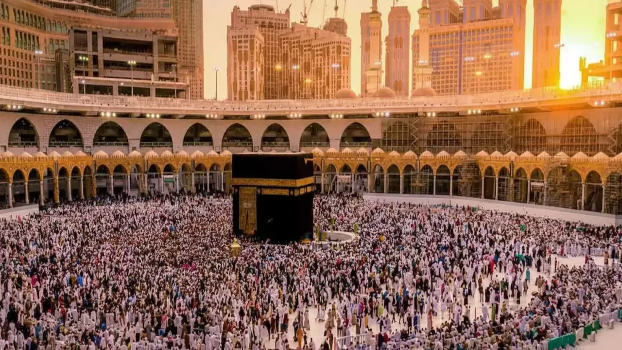 استخراج تأشيرة العمرة 2025 مباشرة عبر تطبيق نسك وخلال دقائق دون الحاجة للوسطاء